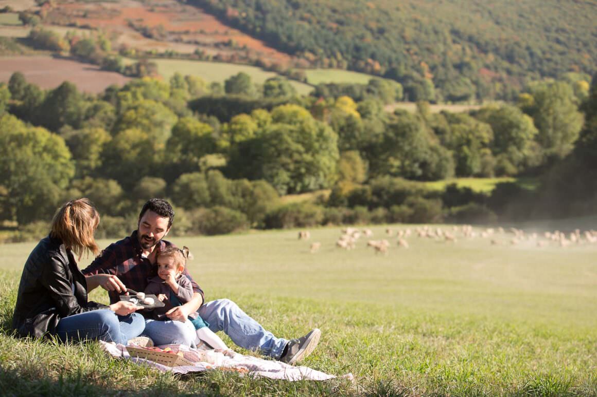 Pique-nique en famille en Monts et Lacs en Haut-Languedoc