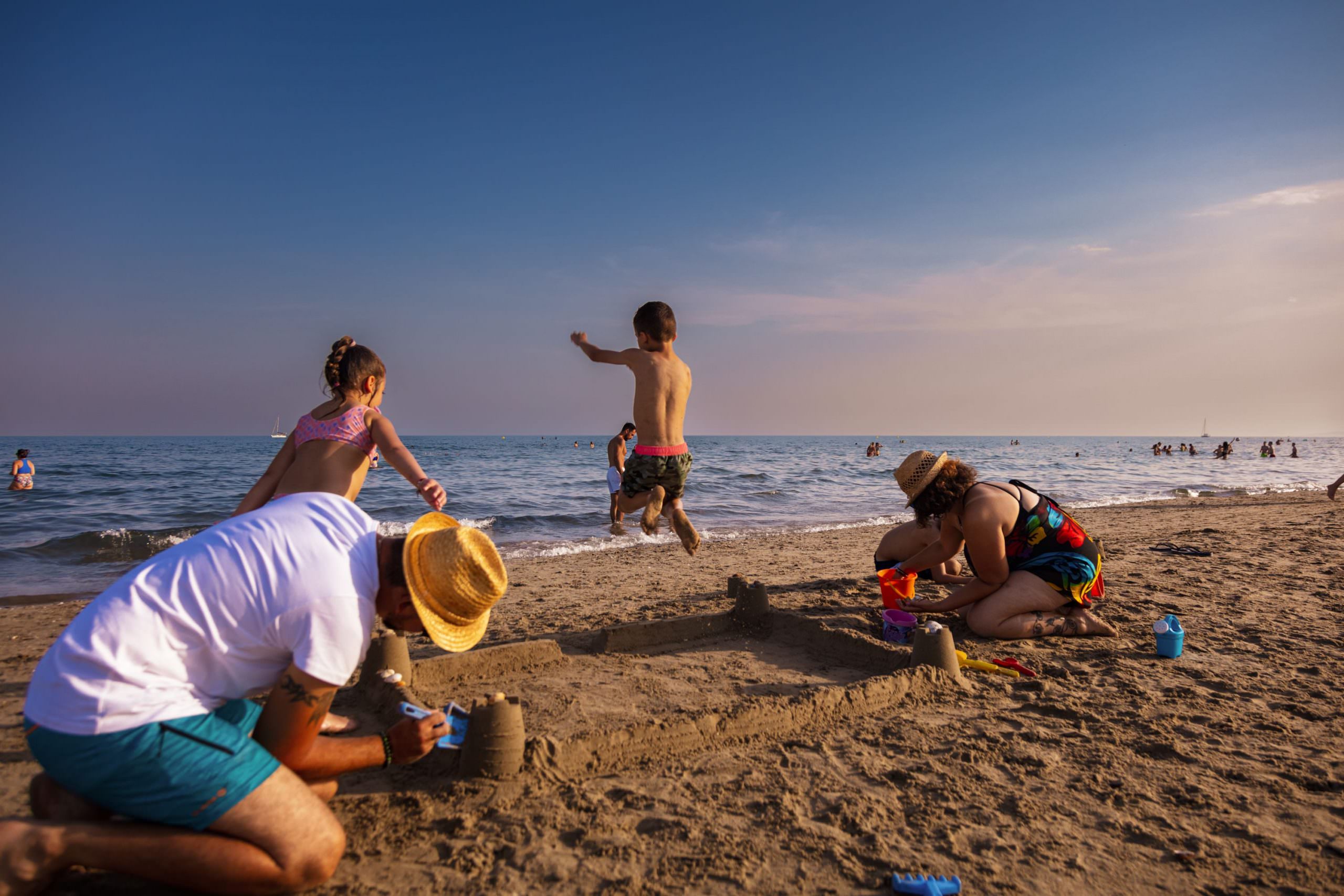 La mairie annonce que le parking des Plages à Carnon sera gratuit pour la  saison estivale 