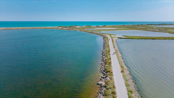 Balade à vélo entre étangs et mer Méditerranée à Villeneuve les Maguelone