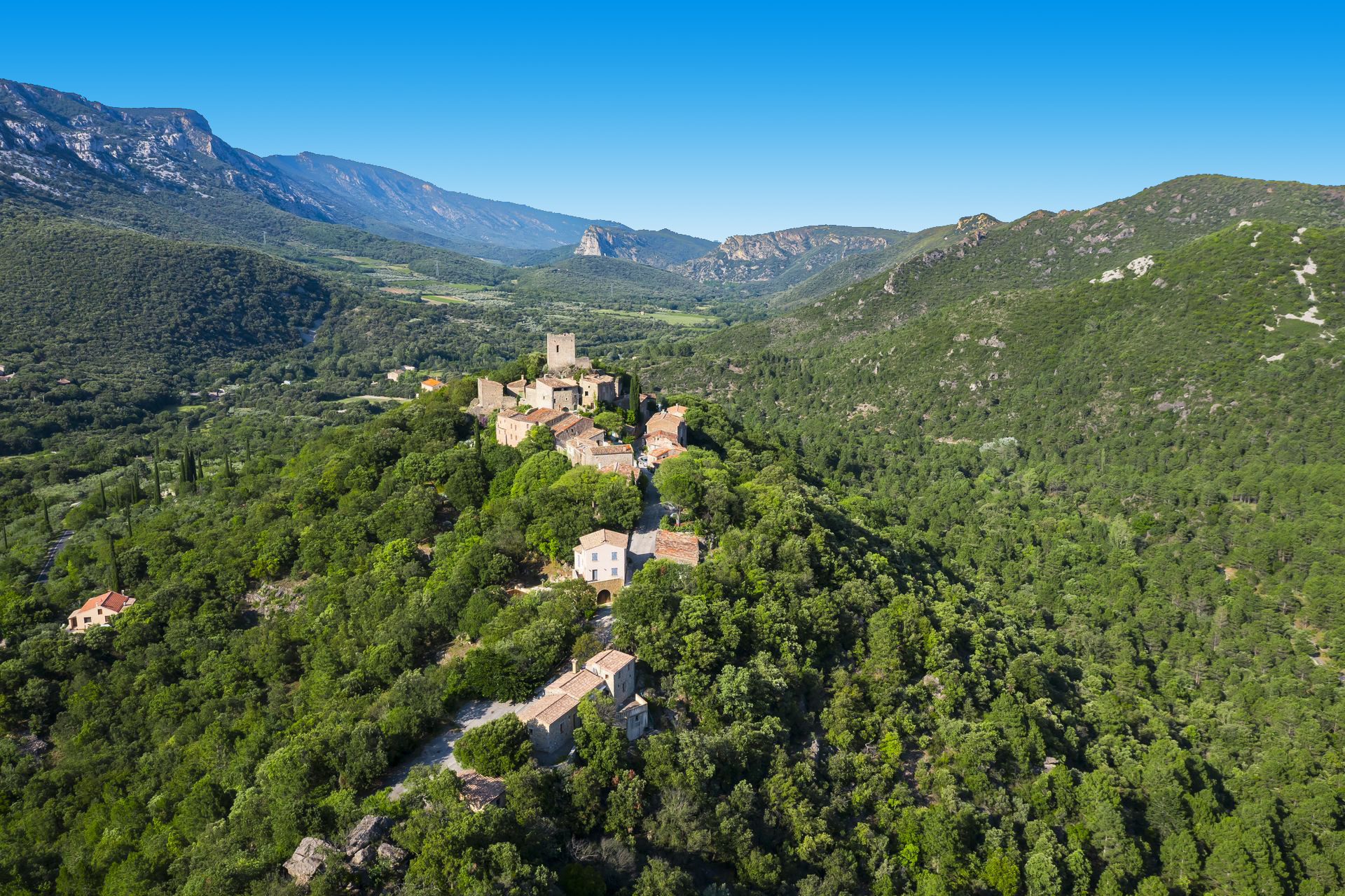 Pégairolles de Buèges dans la vallée de la Buèges