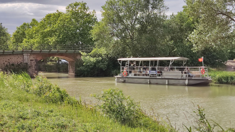 Péniche sur le Canal du Midi