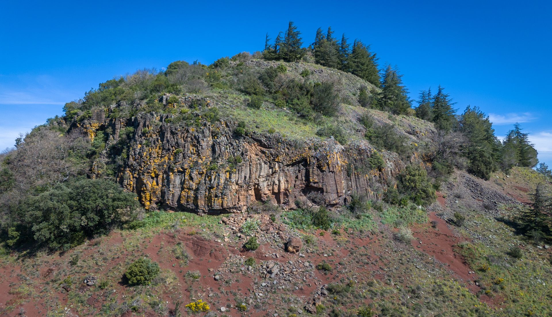 Orgues basaltiques de la Sure près du lac du Salagou