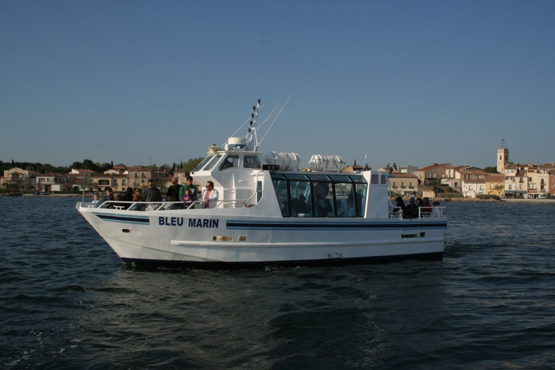 Bleu-Marin -Promenade en bateau à Bouzigues