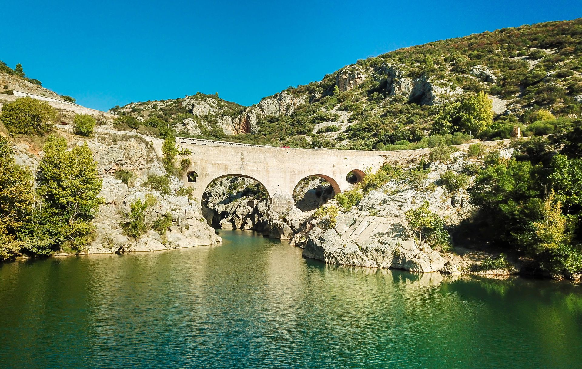 Pont du Diable à l'entrée des gorges de l'Hérault