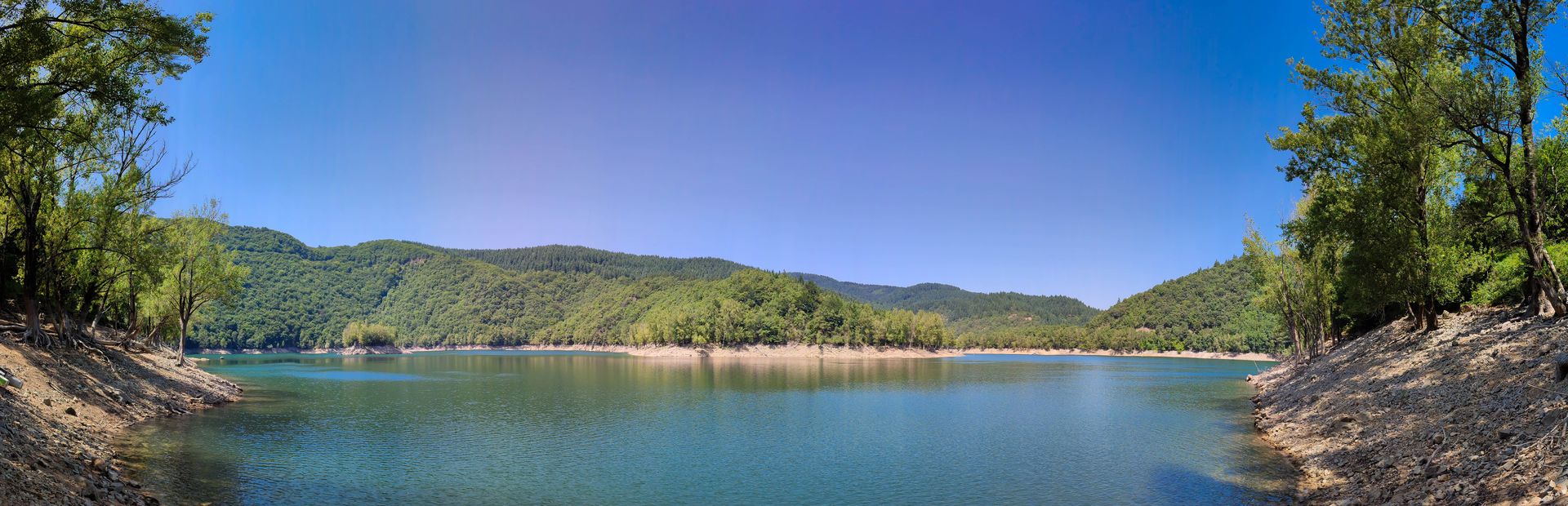 Lac des Monts d'Orb à Avène