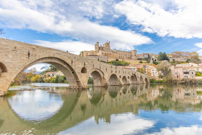 Vue sur le Pont Vieux et de la cathédrale St Nazaire à Béziers© Karine Grégoire